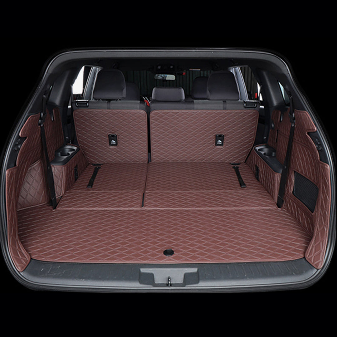 Waterproof Large Dog Car Trunk Mat All-Season Trunk Mat Suitable for Rainy Climates Trunk Mat / Trunk Liner Waterproof